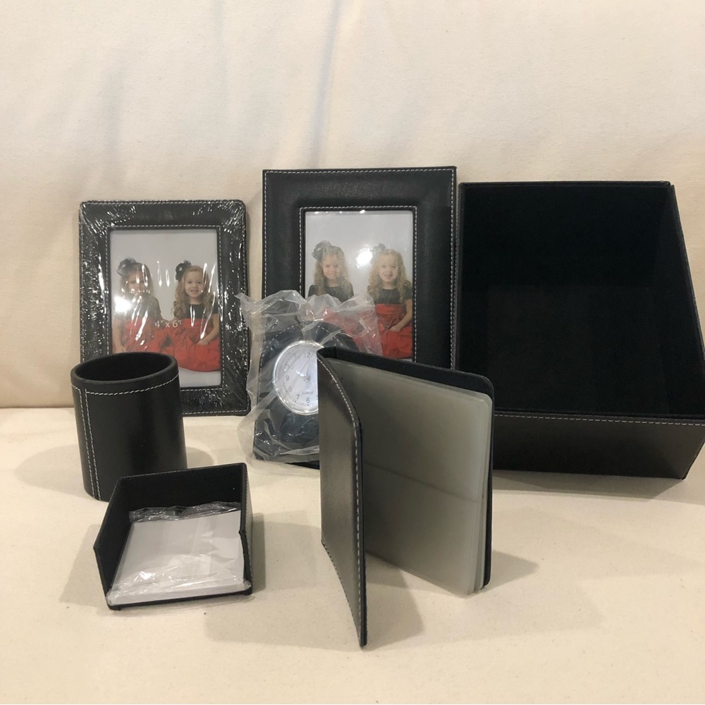 NWOT DESK SET 7 PIECE desk box with accessories GRADUATION/FATHERS DAY